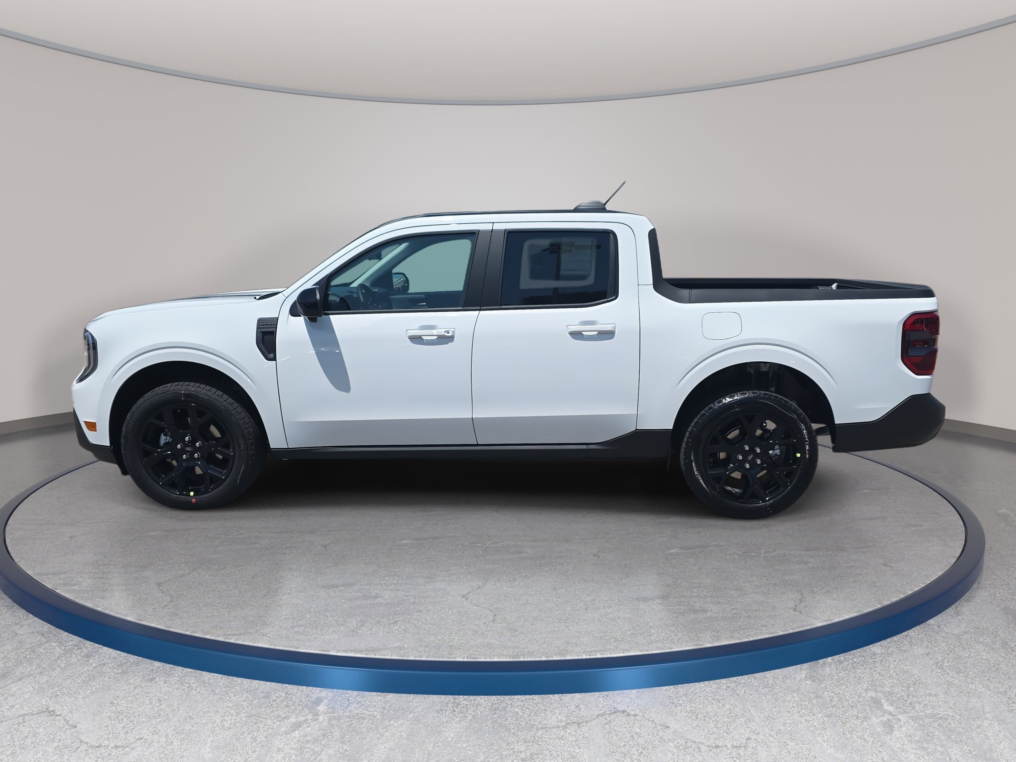 New 2026 Ford Maverick Lariat w/ Black Appearance Package AWD/4WD image 8