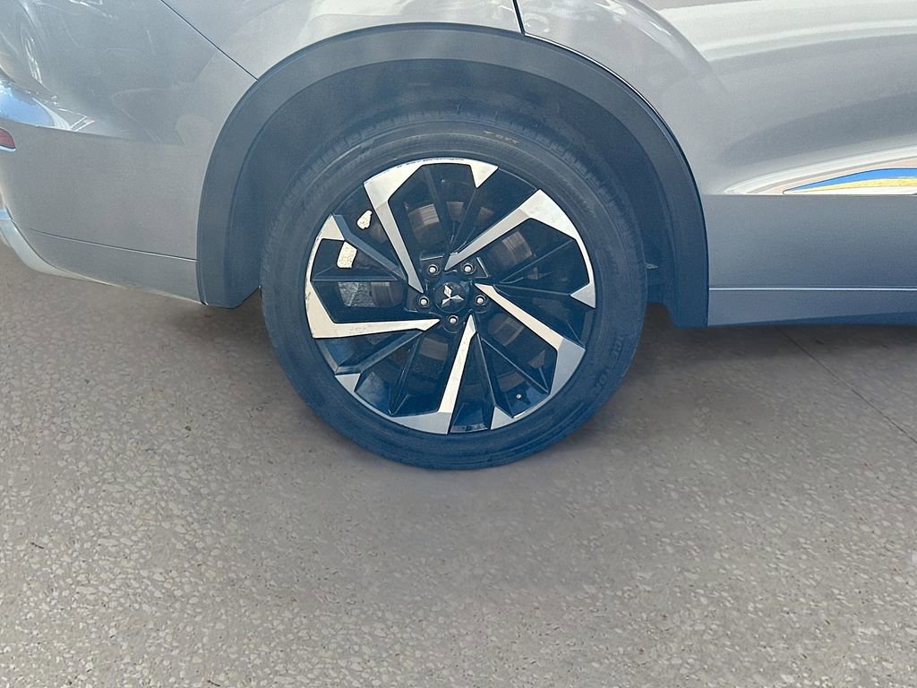 Used 2022 Mitsubishi Outlander SEL FWD image 32