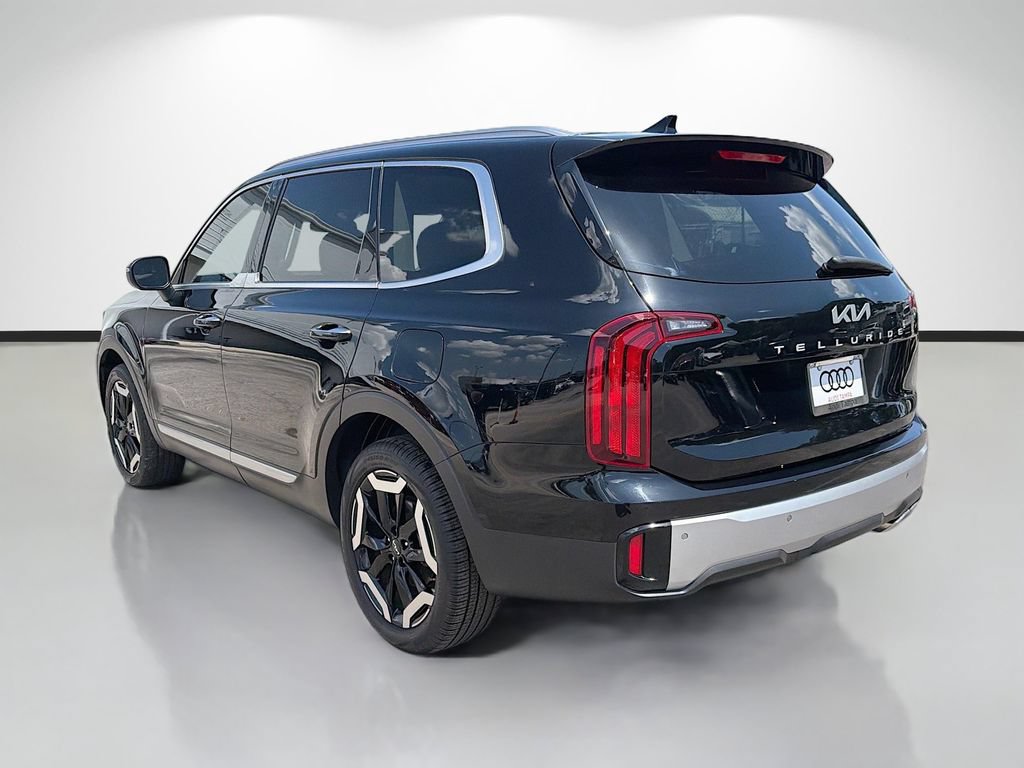 Certified 2024 Kia Telluride S FWD image 5