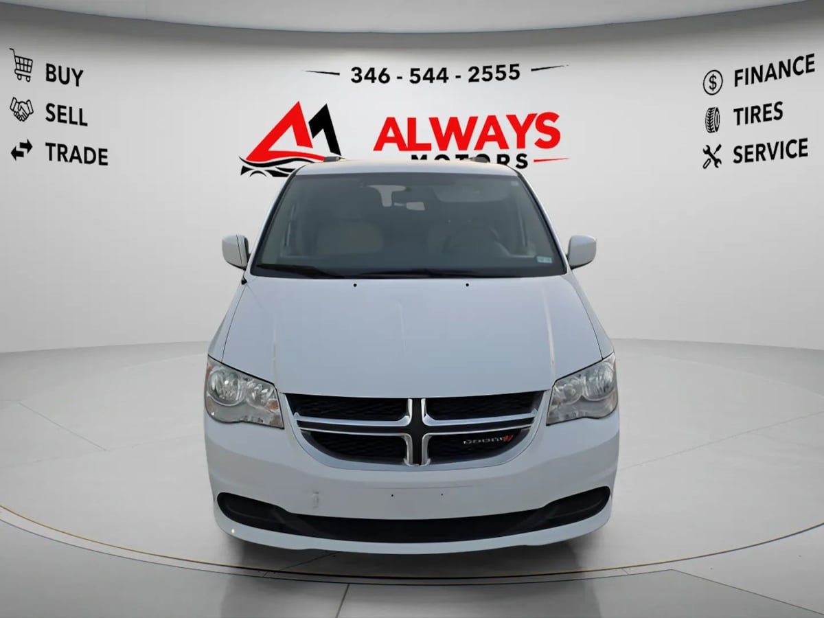 Used 2015 Dodge Grand Caravan SXT FWD image 3