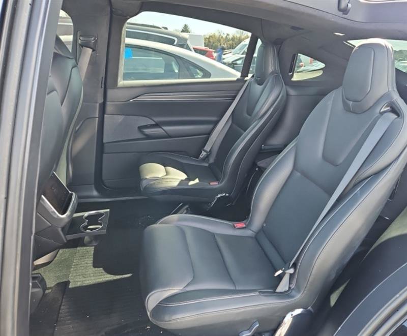 Used 2022 Tesla Model X Plaid AWD/4WD image 3