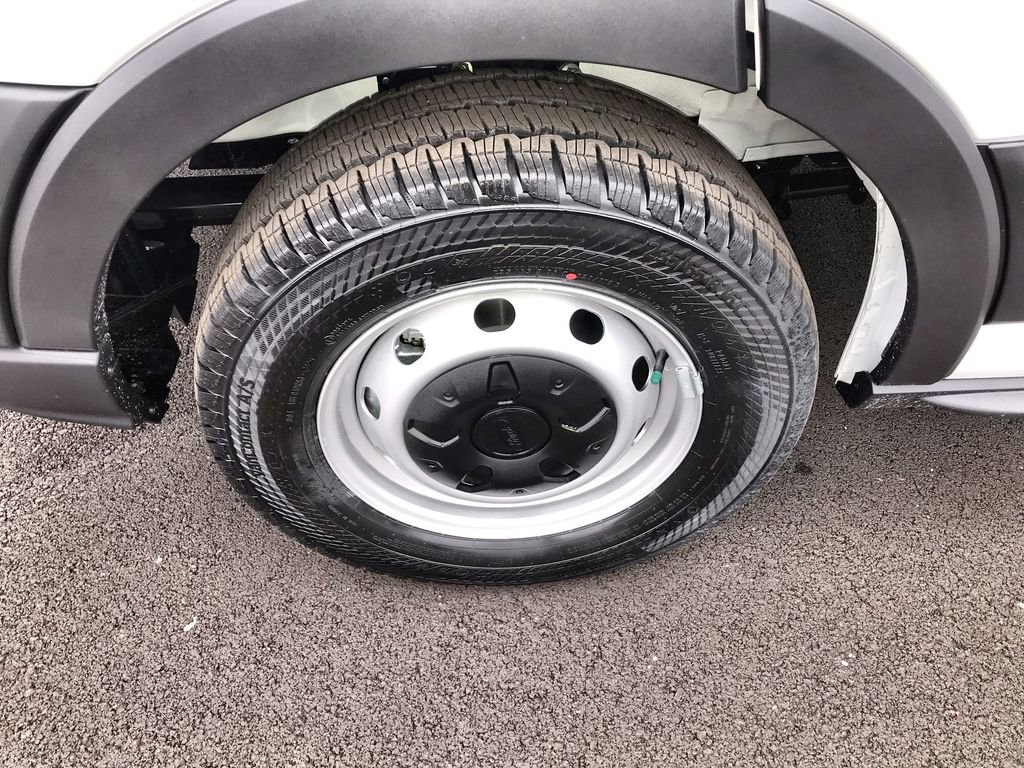 New 2026 Ford Transit 250 148 Medium Roof image 10