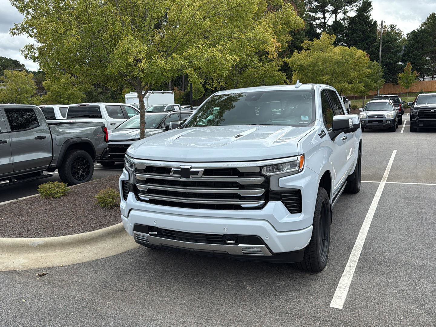 New 2026 Chevrolet Silverado 1500 High Country video 1