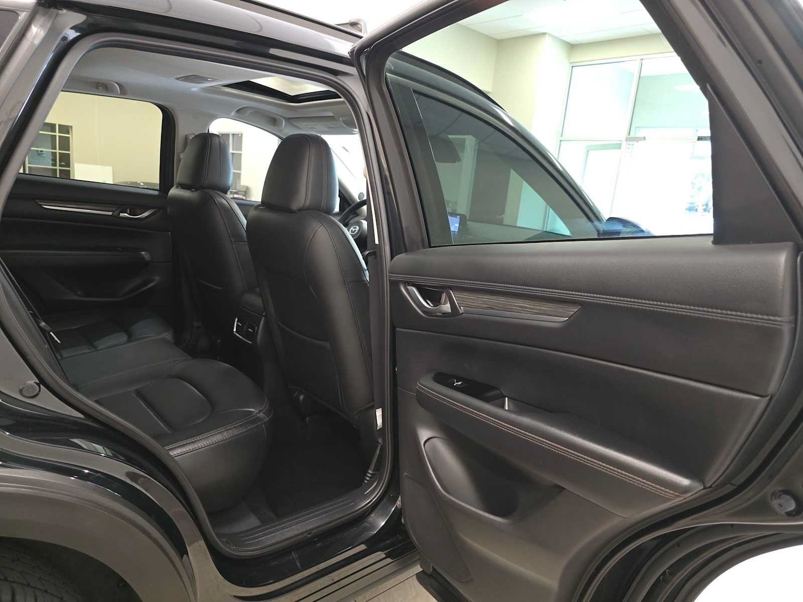 Used 2019 MAZDA CX-5 Grand Touring w/ GT Premium Package AWD/4WD image 27