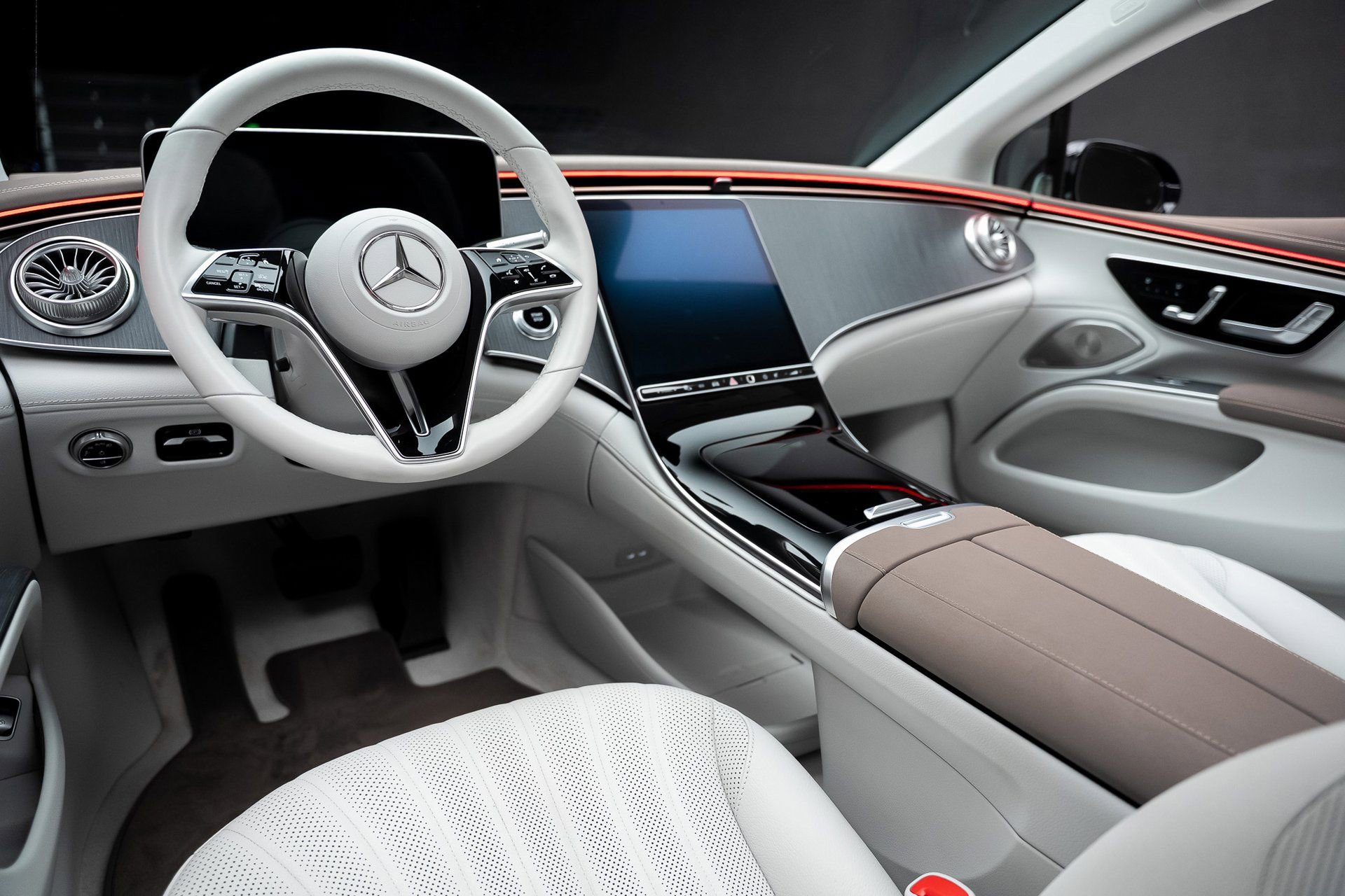 Used 2023 Mercedes-Benz EQS 450+ Sedan w/ AMG Line Exterior Package image 2