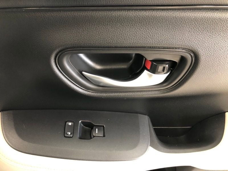 Used 2024 Honda HR-V LX image 14