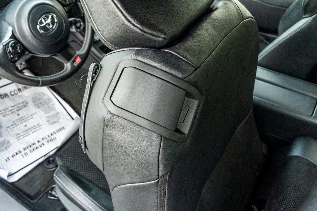 Used 2023 Toyota GR86 Premium w/ ALL Weather Mat Package (TMS) image 29