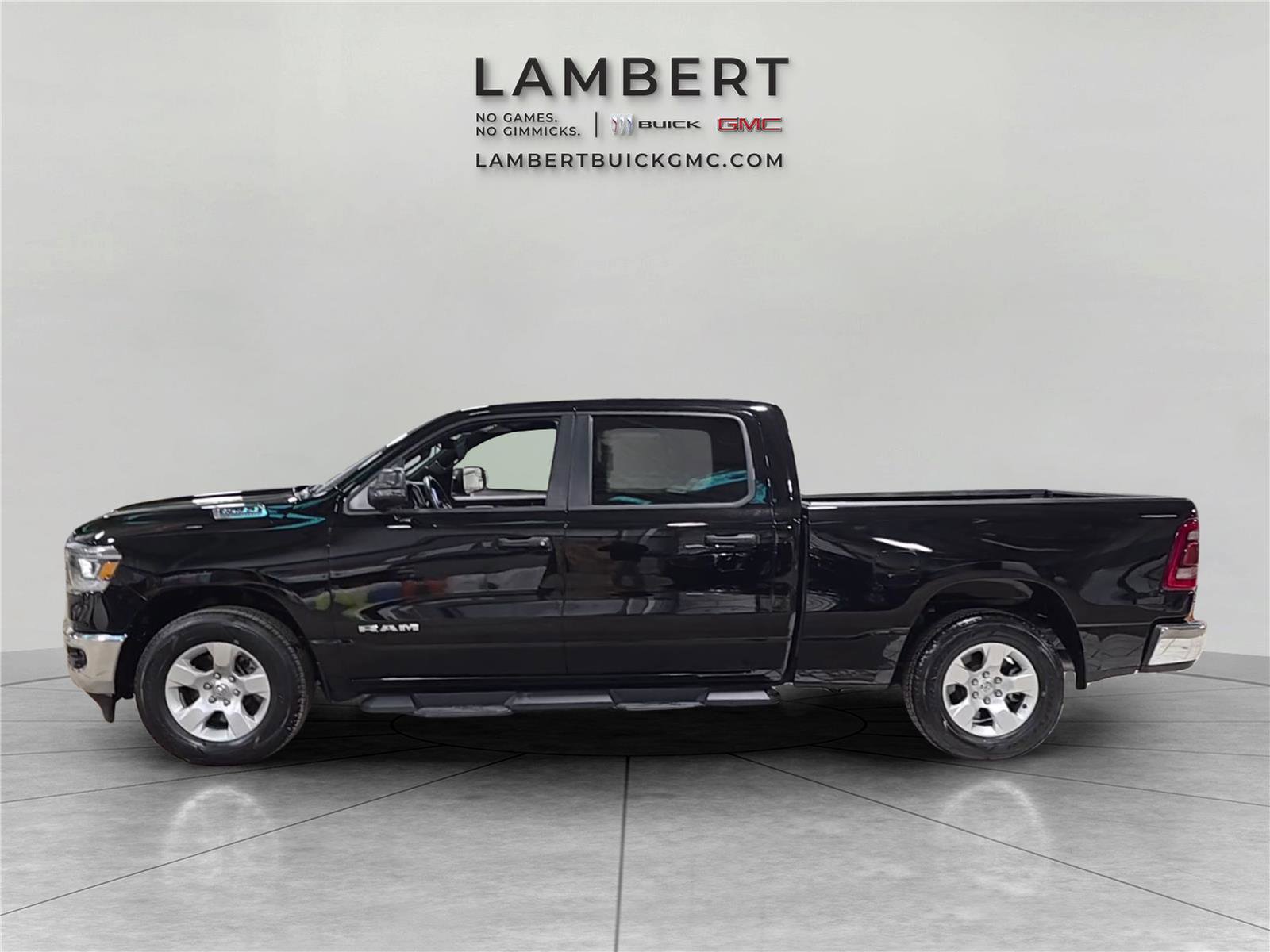 Used 2023 RAM 1500 Big Horn AWD/4WD image 2