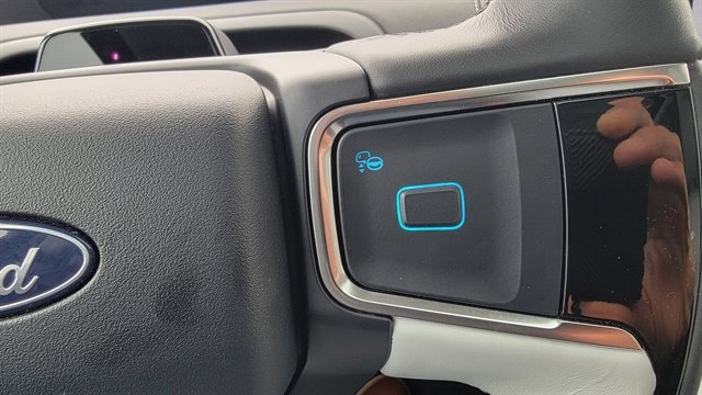 Used 2025 Ford Expedition Max Platinum image 30