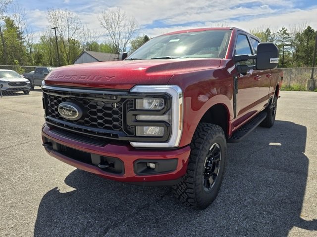 New 2025 Ford F350 XLT w/ Black Appearance Package image 7
