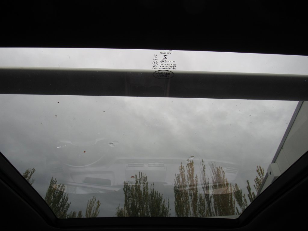 Used 2022 Land Rover Defender 110 X-Dynamic HSE image 28