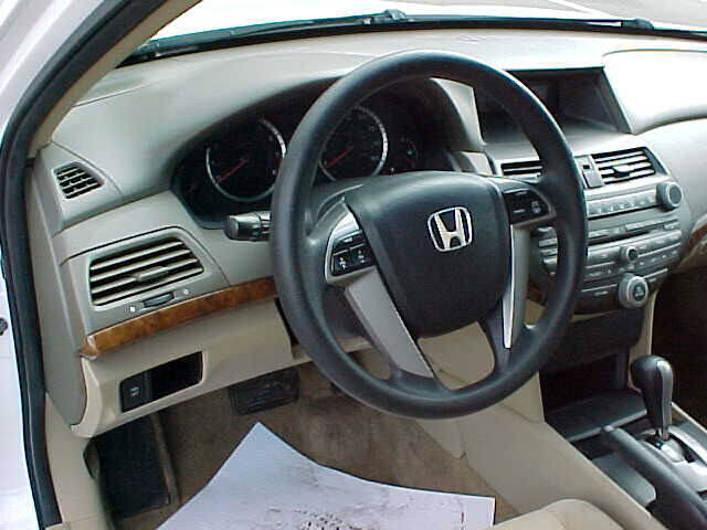 Used 2010 Honda Accord EX image 19