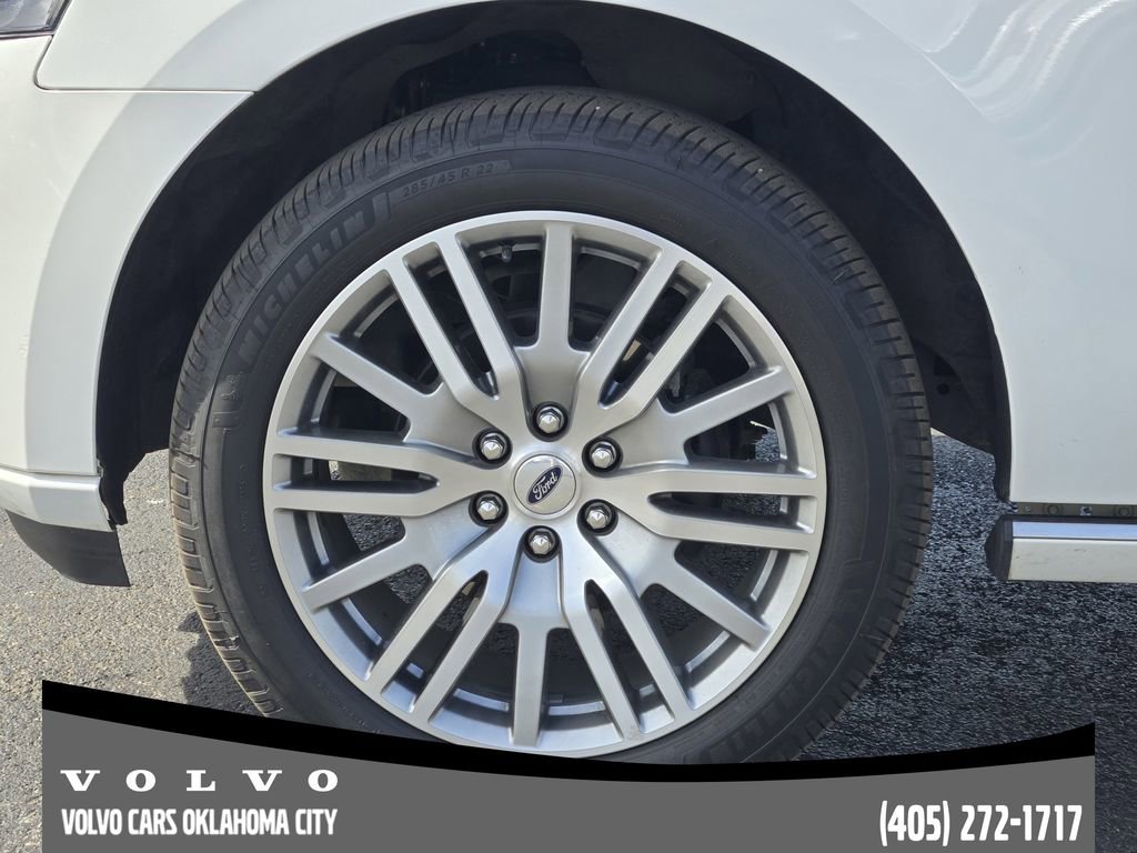Used 2022 Ford Expedition Platinum image 11