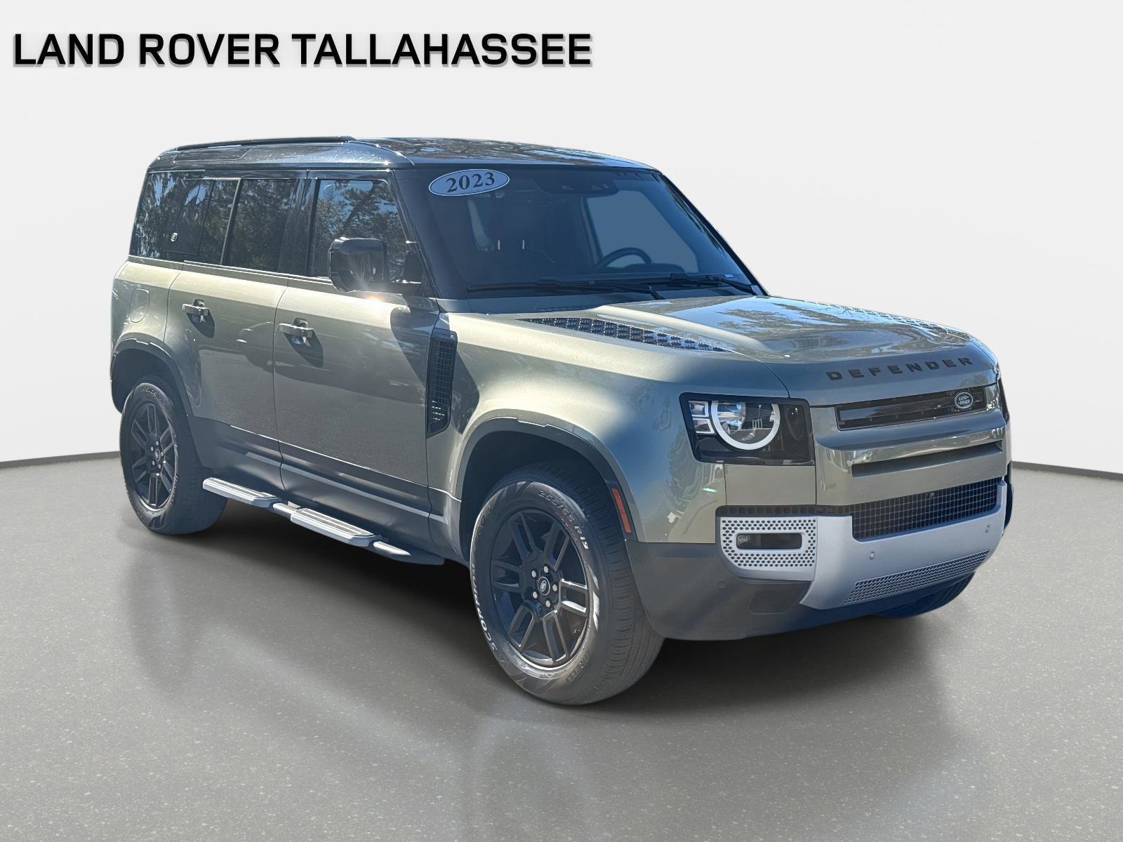 Used 2023 Land Rover Defender 110 S image 3