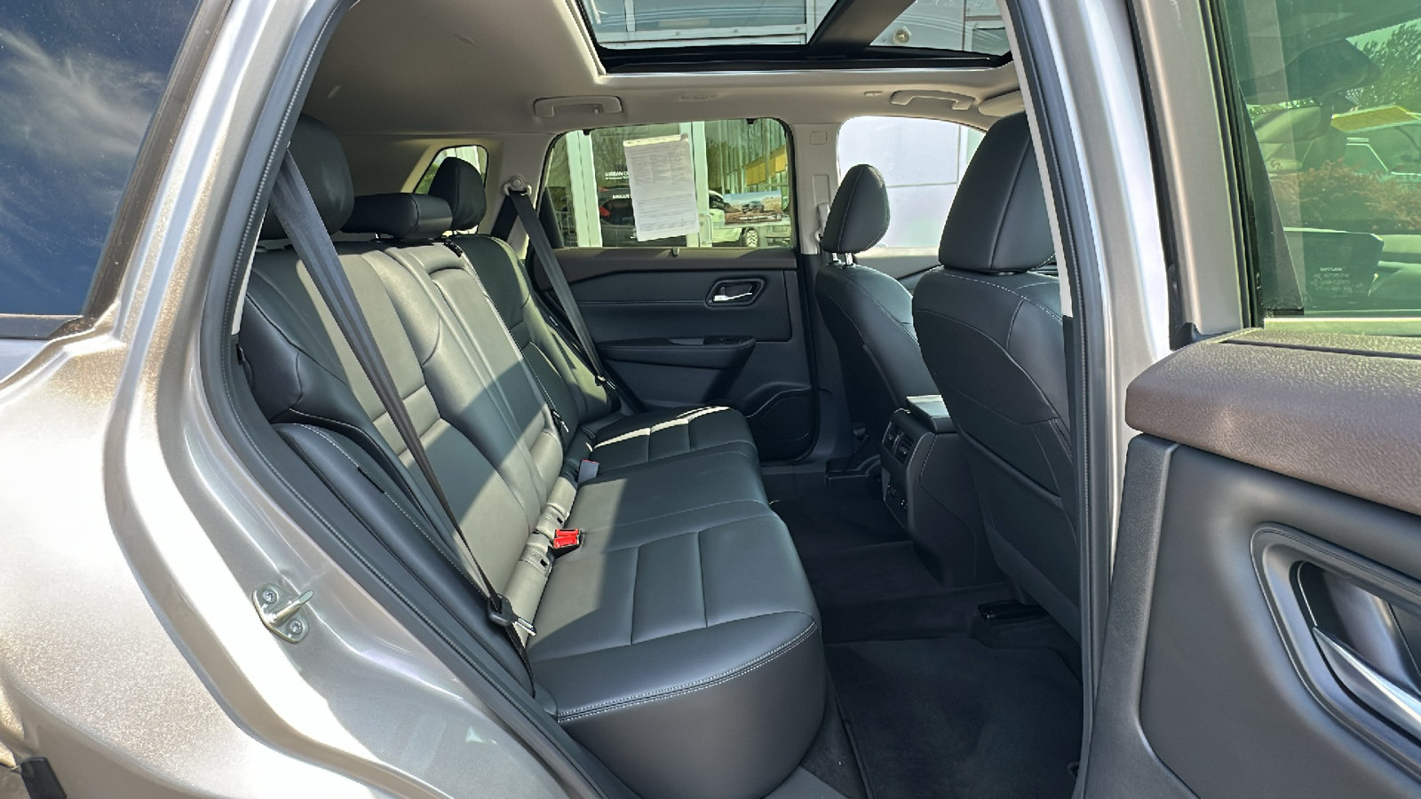 Certified 2023 Nissan Rogue SL w/ SL Premium Package AWD/4WD image 24