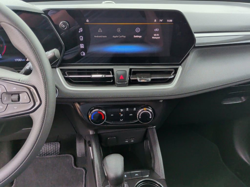 Used 2024 Chevrolet TrailBlazer LS w/ LS Convenience Package image 21