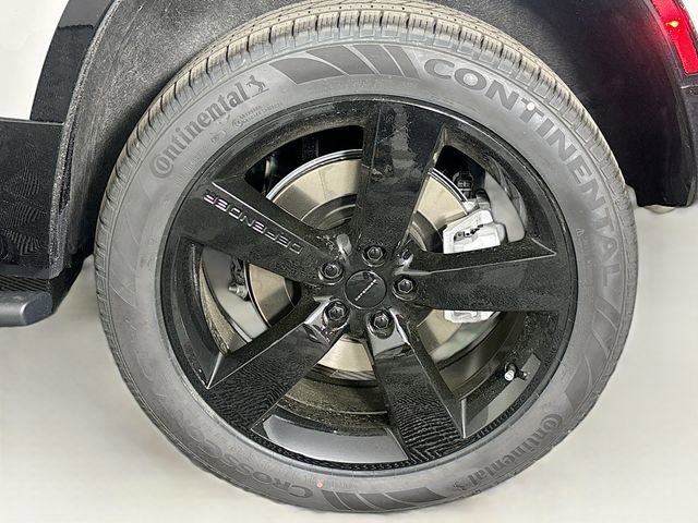 New 2026 Land Rover Defender 110 X-Dynamic SE image 28