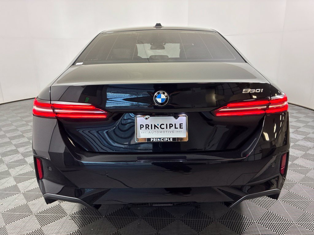 Certified 2026 BMW 530i w/ M Sport Package RWD image 6