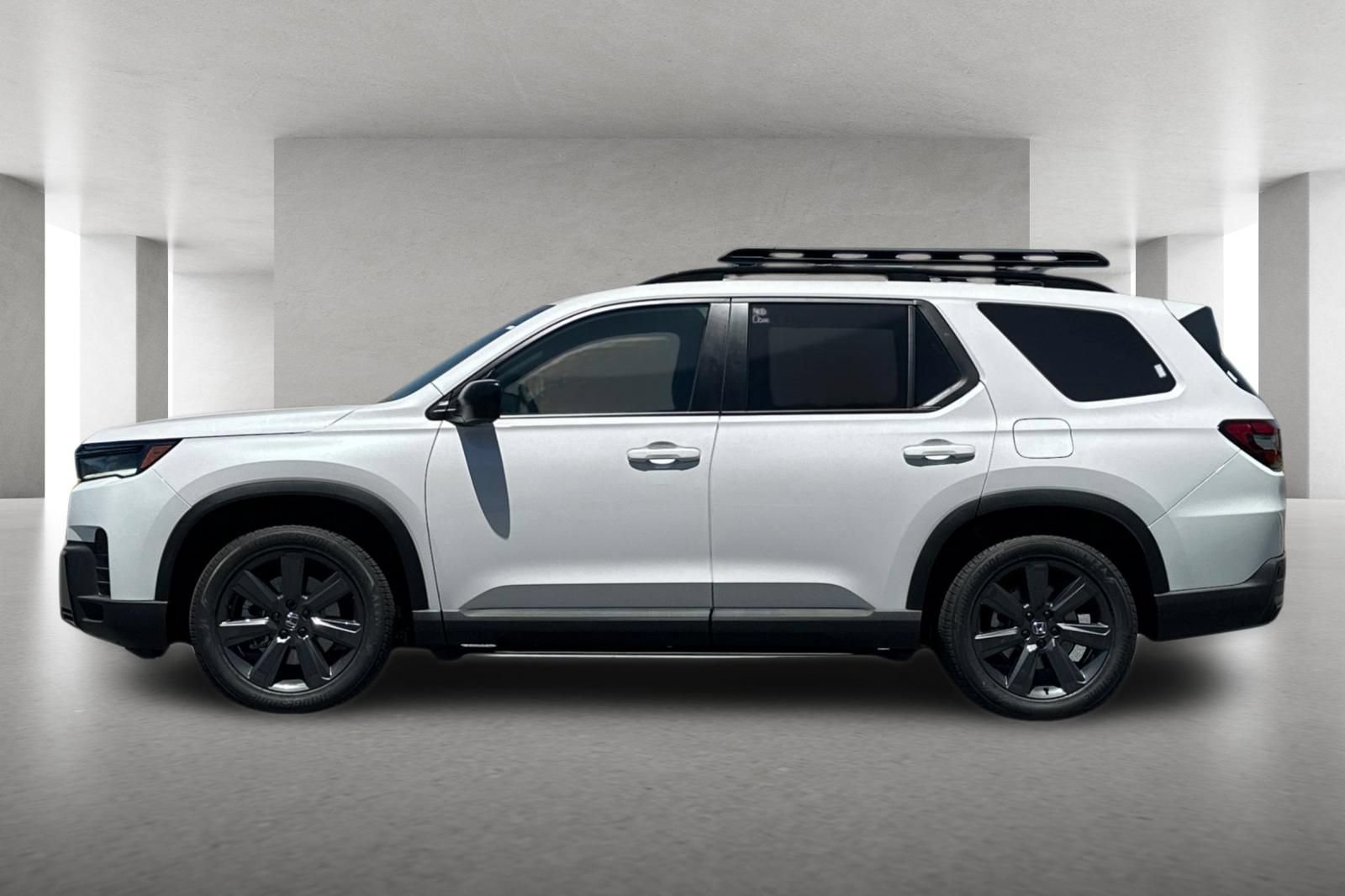 New 2026 Honda Pilot Sport image 7