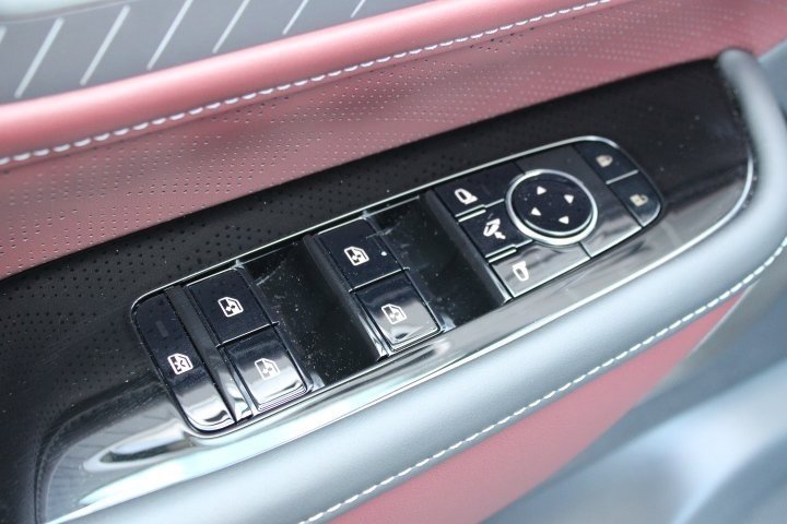 Used 2026 INFINITI QX80 Autograph w/ Premium Cargo Package image 16