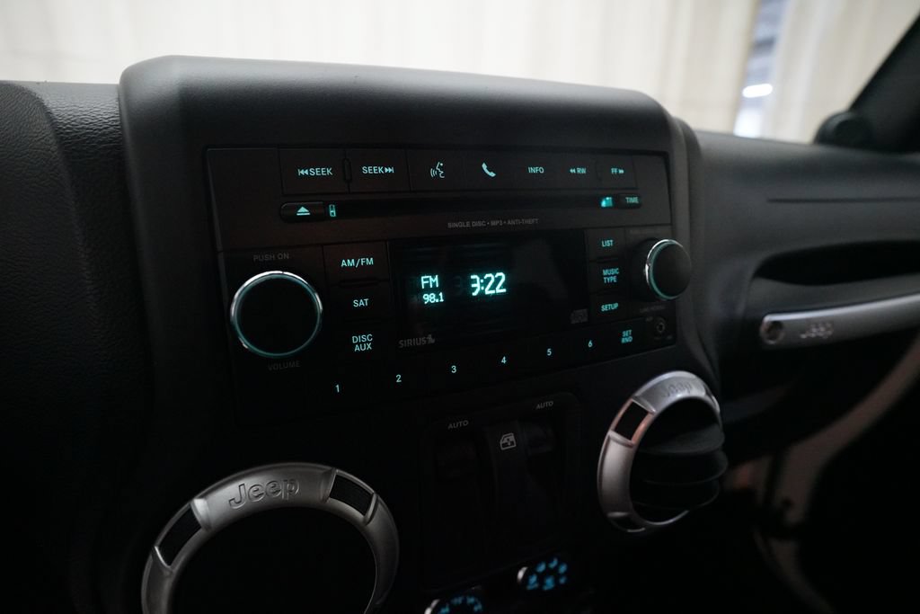 Used 2012 Jeep Wrangler Sahara w/ Connectivity Group AWD/4WD image 6