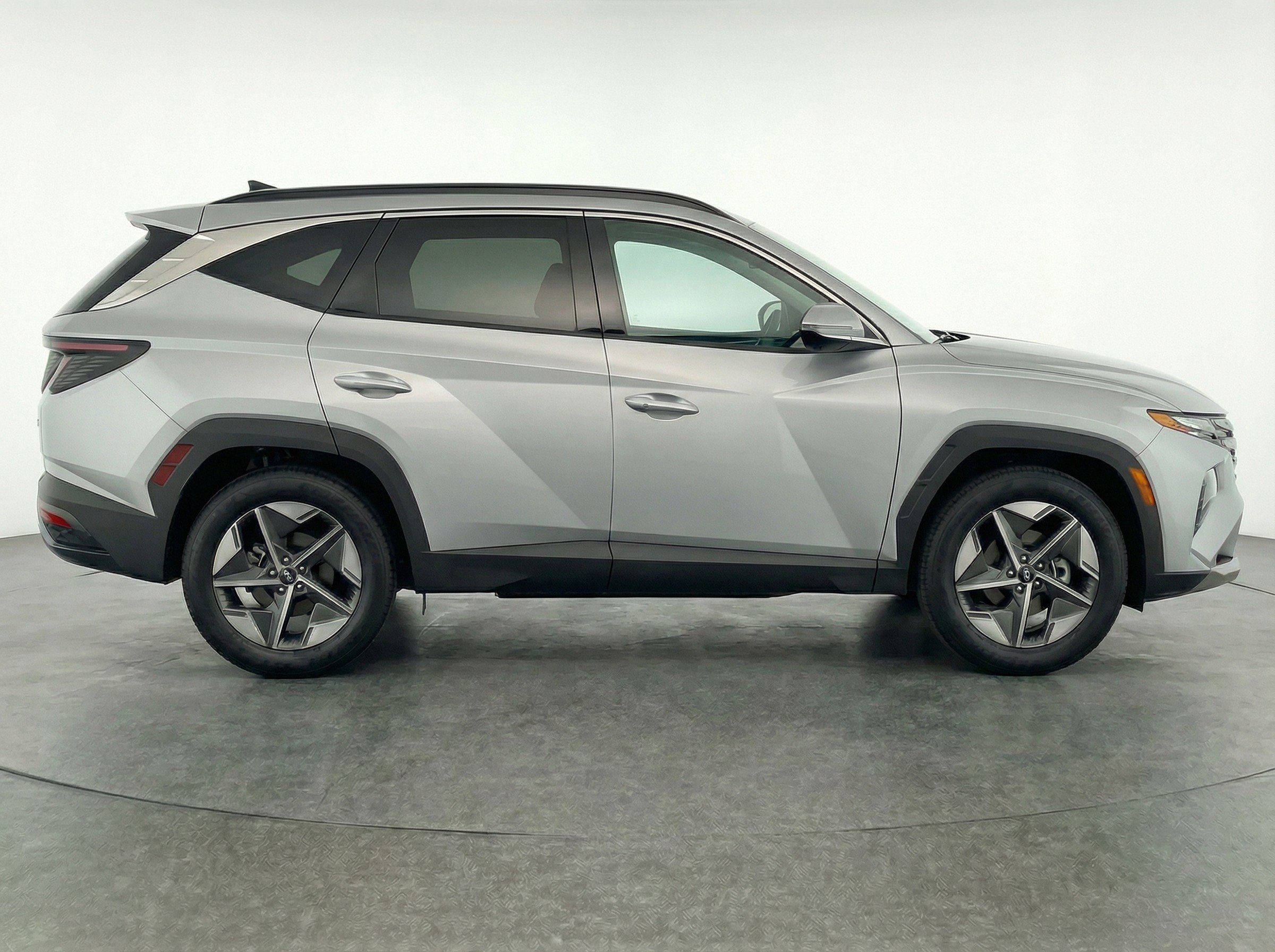 Used 2025 Hyundai Tucson SEL FWD image 11