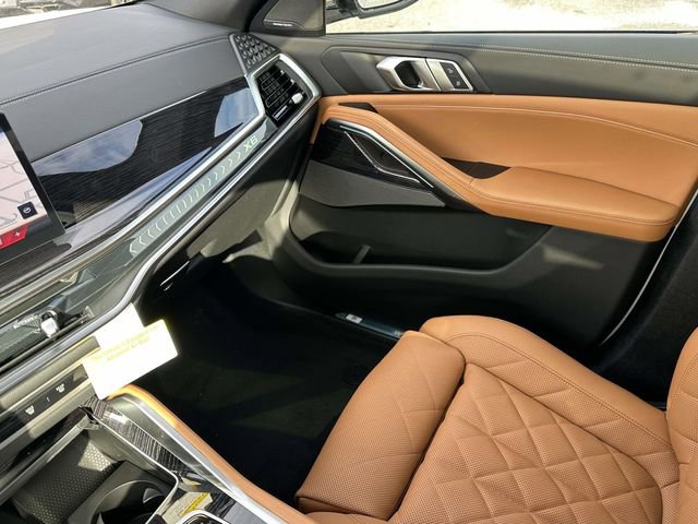 New 2026 BMW X6 xDrive40i w/ Climate Comfort Package image 18