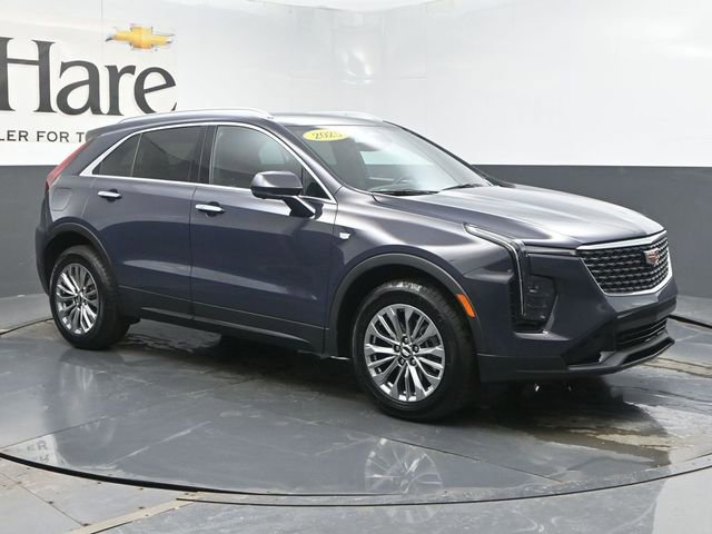 Used 2025 Cadillac XT4 Premium Luxury image 6