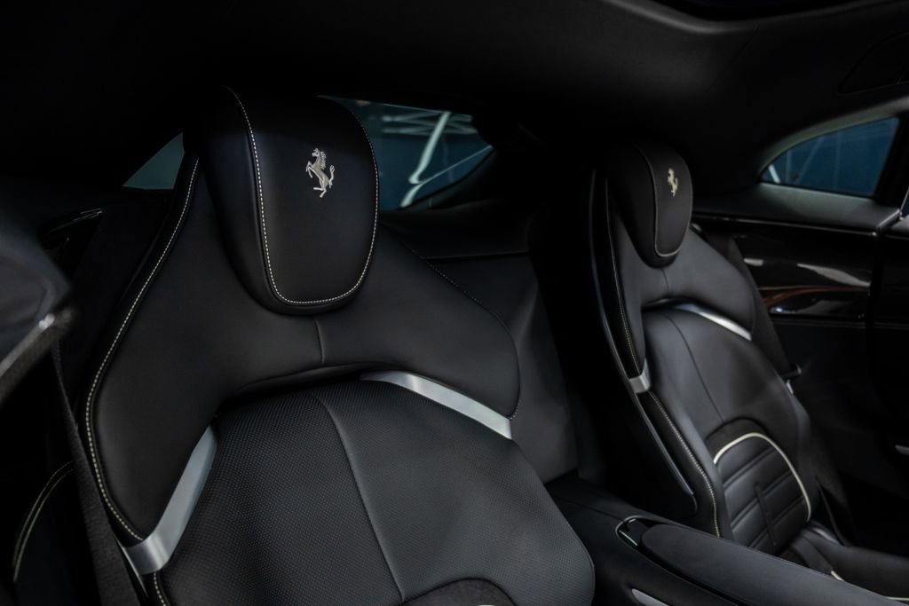 Used 2024 Ferrari Purosangue image 31
