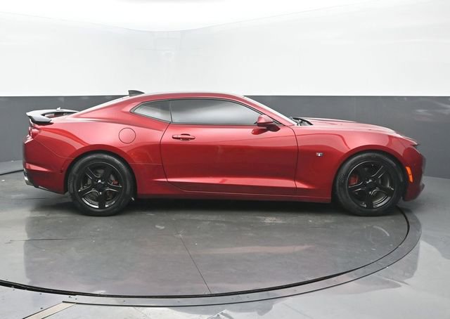 Used 2021 Chevrolet Camaro LT RWD image 6