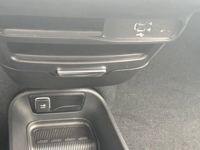 New 2026 Chrysler Voyager LX image 22