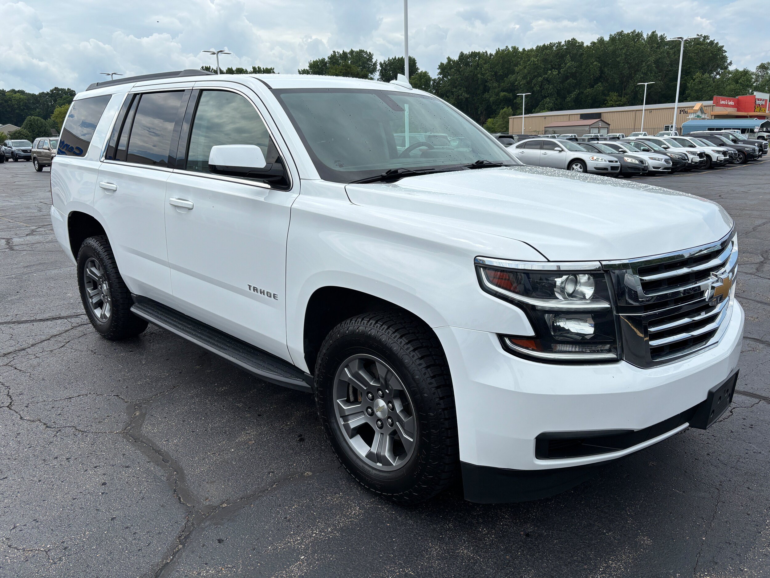 Used 2018 Chevrolet Tahoe LS w/ Skid Plate Package AWD/4WD image 2