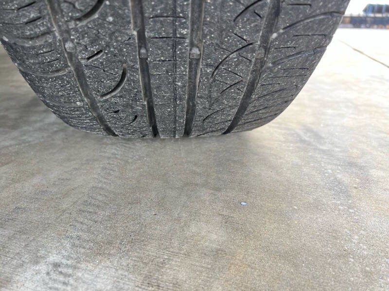 Used 2011 BMW X5 xDrive50i image 11