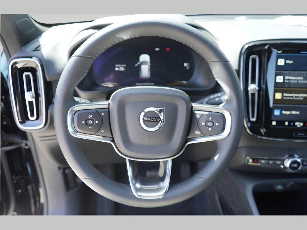 New 2025 Volvo EX40 Core w/ Climate Package image 13