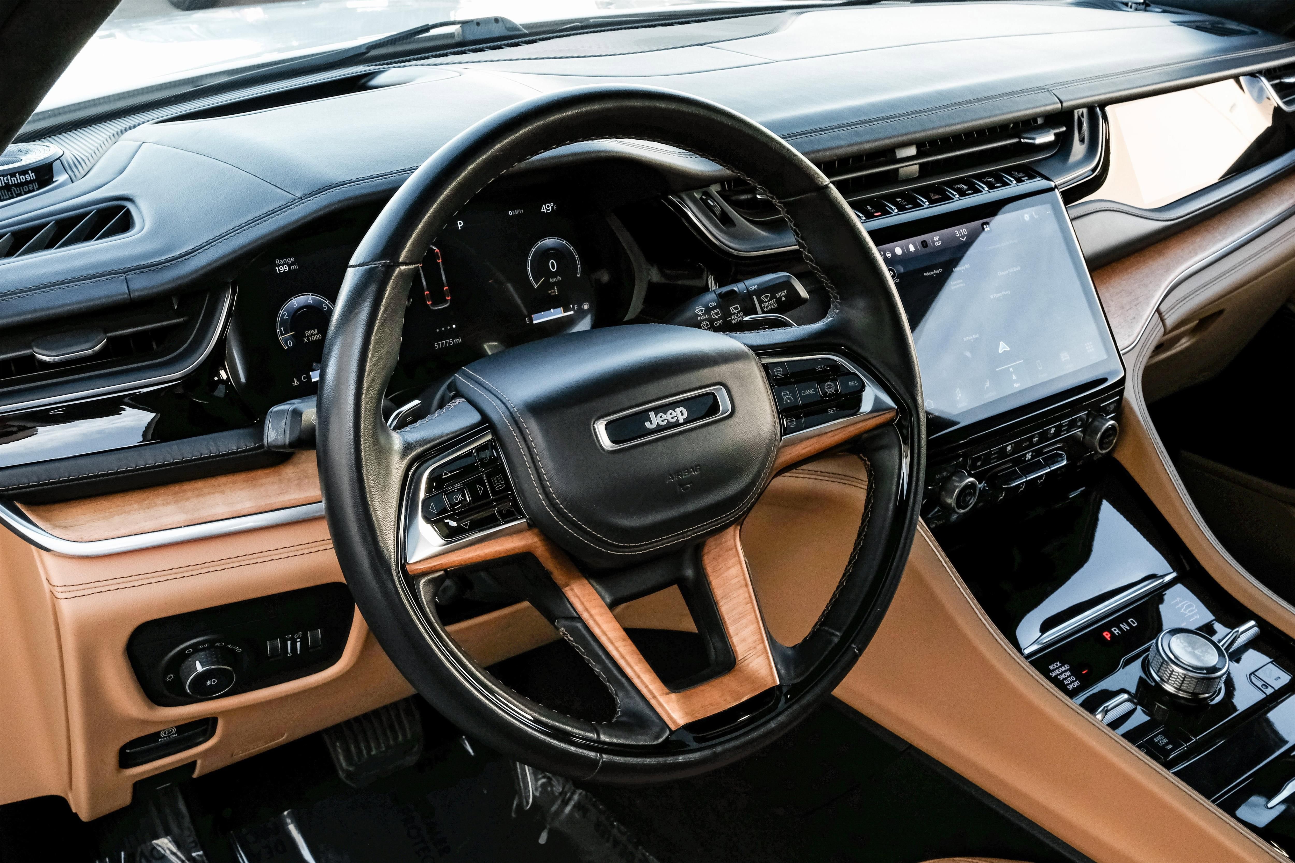 Used 2022 Jeep Grand Cherokee L Summit image 15