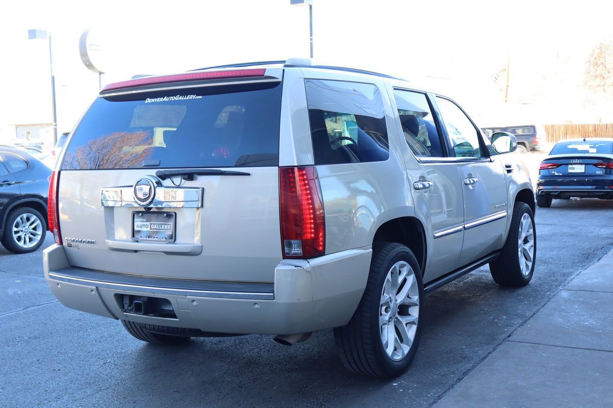 Used 2007 Cadillac Escalade AWD w/ Information Package image 5