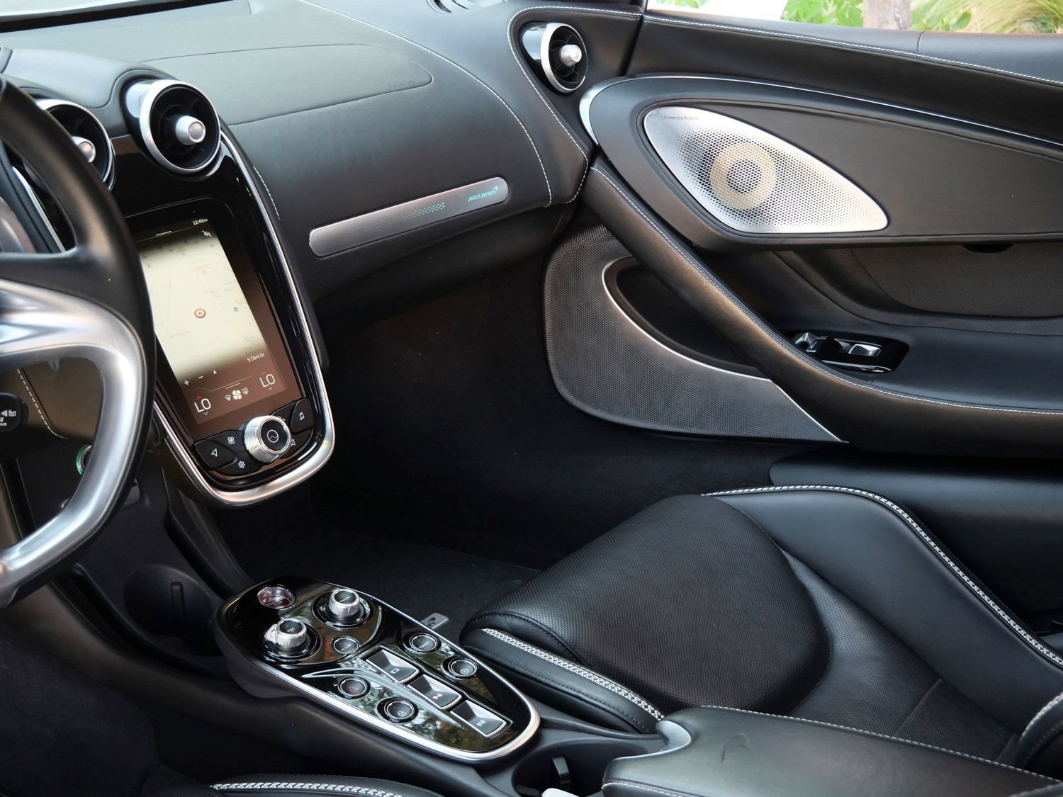 Used 2023 McLaren GT RWD image 18