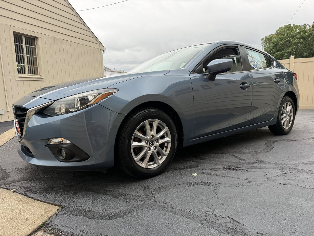 Used 2016 MAZDA MAZDA3 i Touring FWD image 9