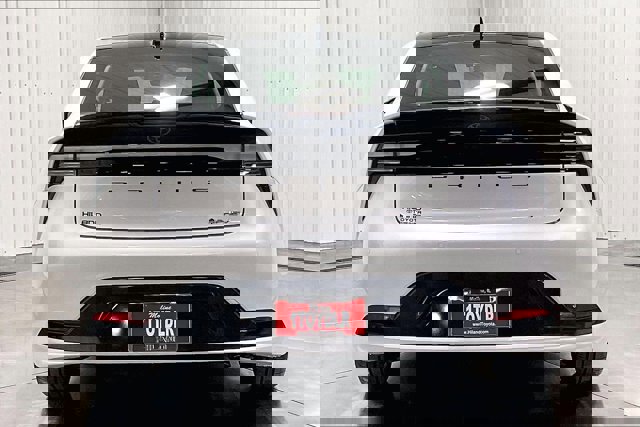 New 2026 Toyota Prius Plug-In Hybrid image 4