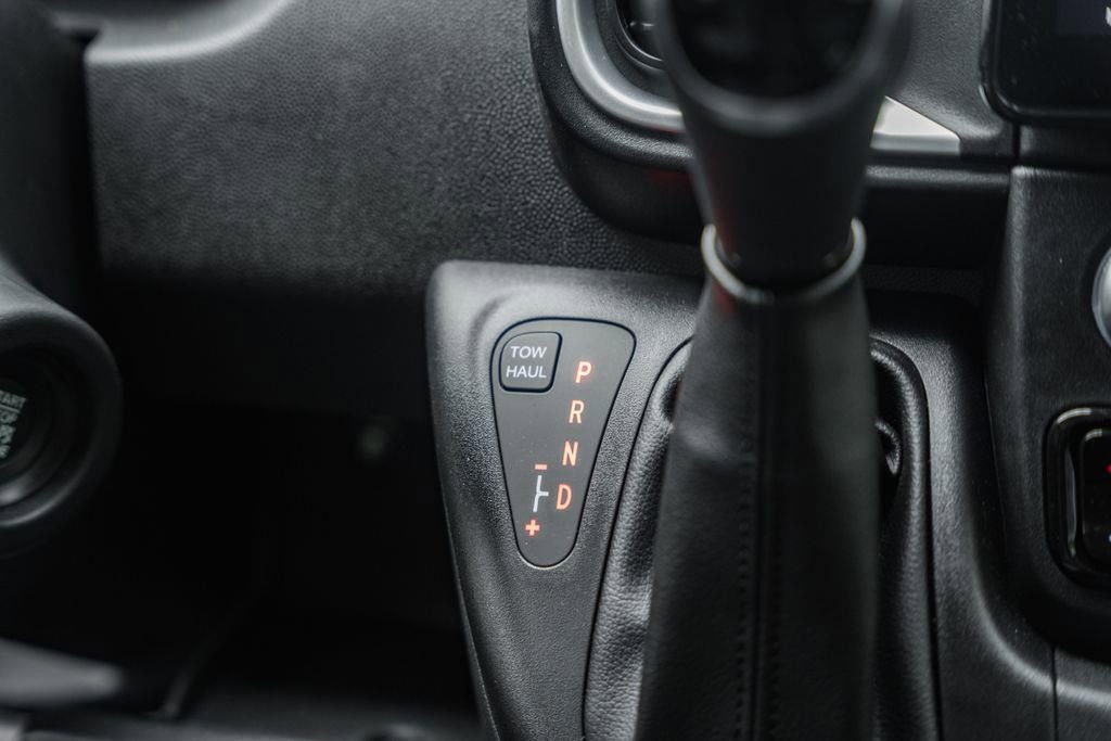 New 2025 RAM ProMaster 2500 w/ Quick Order Package 22G SLT image 26