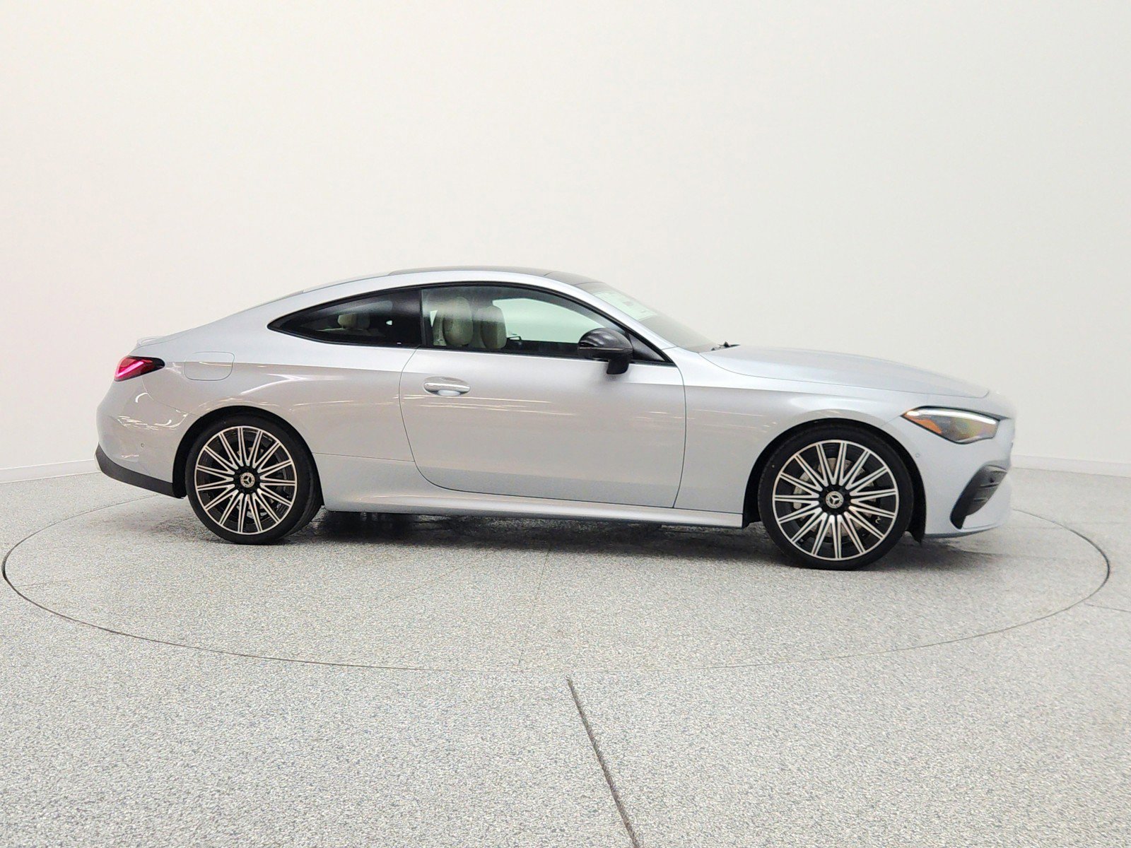 New 2026 Mercedes-Benz CLE 450 4MATIC Coupe image 4
