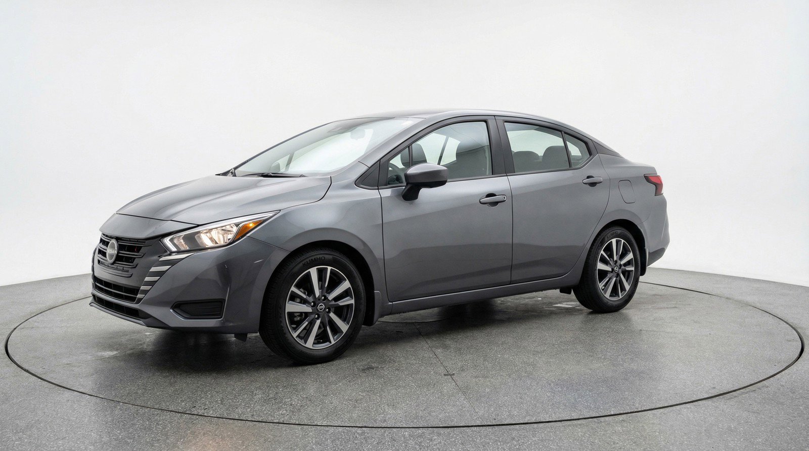 Used 2025 Nissan Versa SV FWD image 3