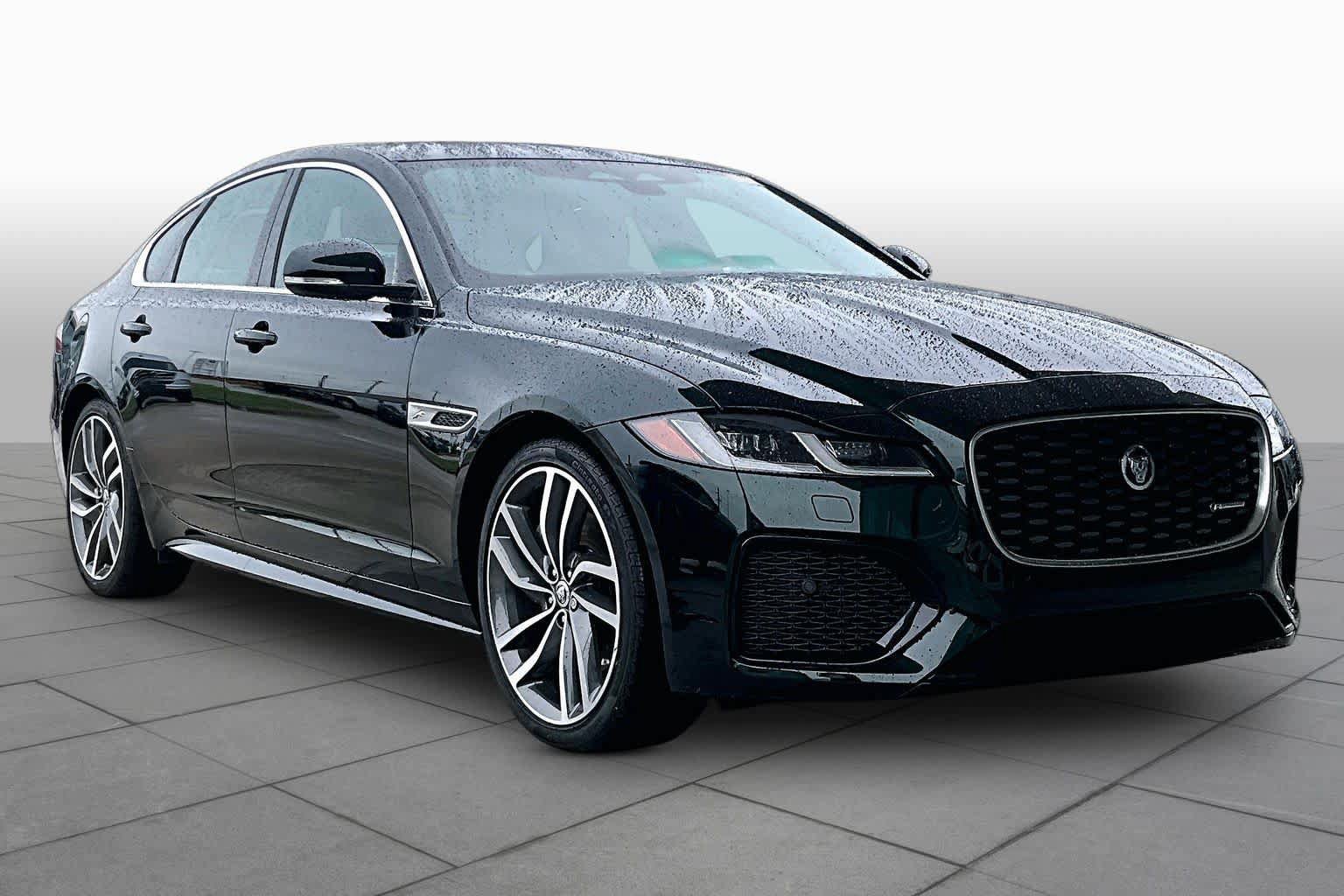 Used 2024 Jaguar XF R-Dynamic SE AWD/4WD image 3