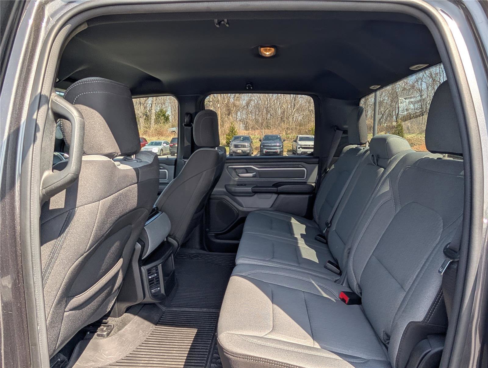 Used 2022 RAM 1500 Big Horn AWD/4WD image 14