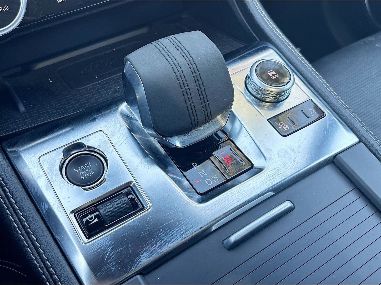 Used 2024 Jaguar F-PACE R-Dynamic S image 18