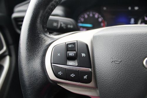 Used 2022 Ford Explorer XLT image 28