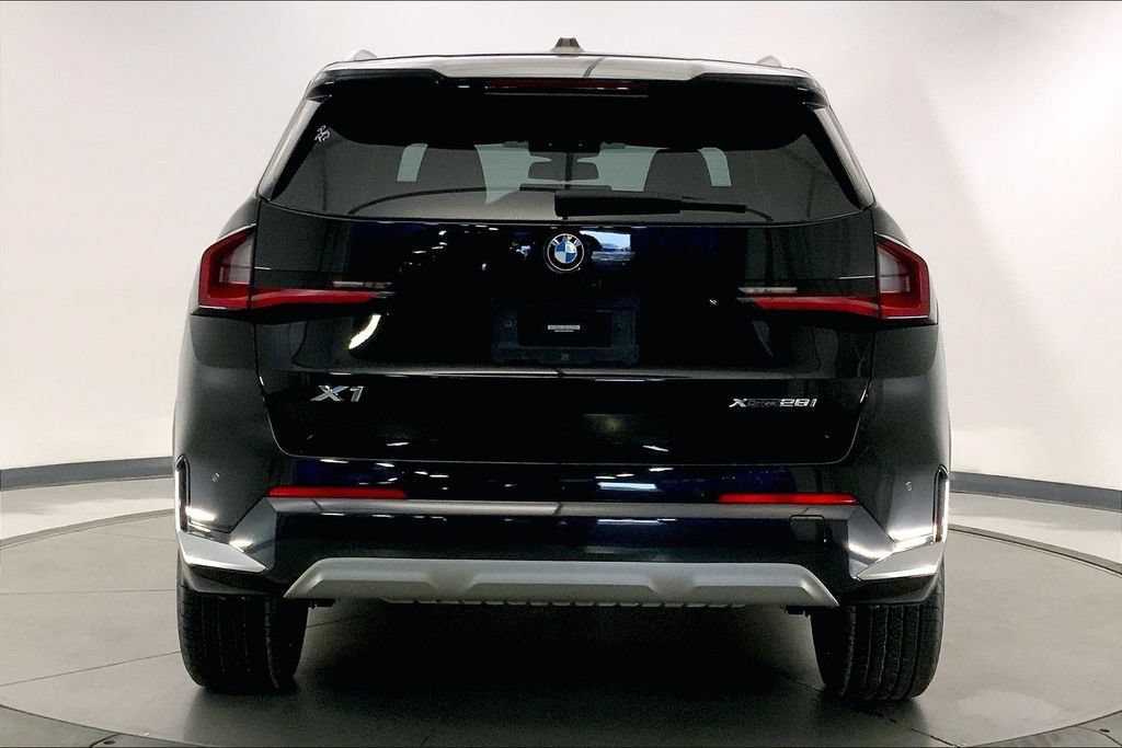 Certified 2023 BMW X1 xDrive28i w/ Premium Package AWD/4WD image 3