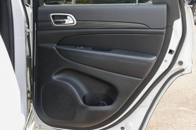 Used 2022 Jeep Grand Cherokee Laredo X AWD/4WD image 17