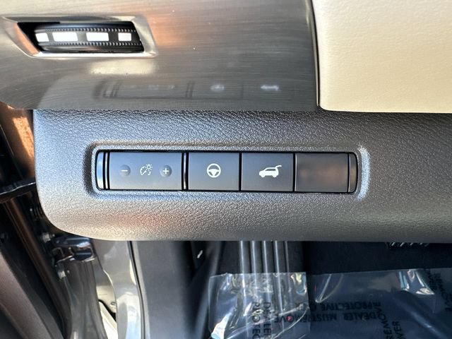 Used 2026 Nissan Pathfinder SL w/ SL Premium Package AWD/4WD image 31