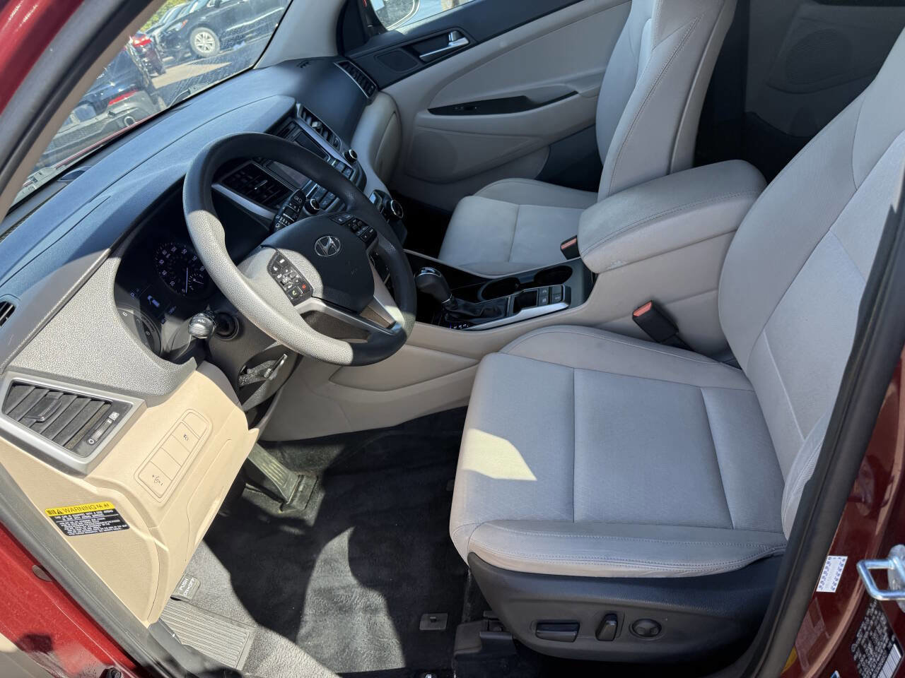 Used 2017 Hyundai Tucson SE image 20